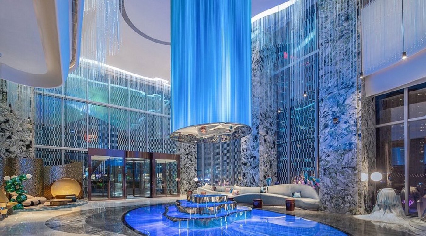 W Chengdu