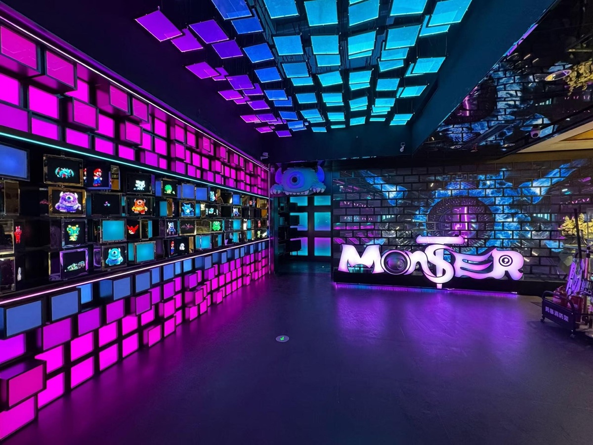 Private karaoke and party rooms (包间) at Monster House gay club in Chengdu